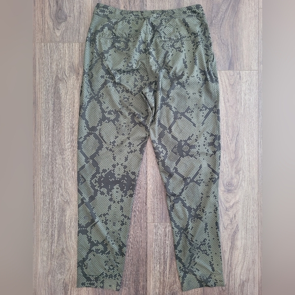 lululemon athletica Pants - Lululemon Jogger Pants